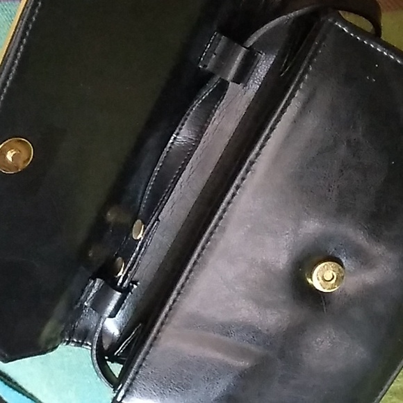 Vintage Black Purse w/Goldtone Cougar - Picture 8 of 13